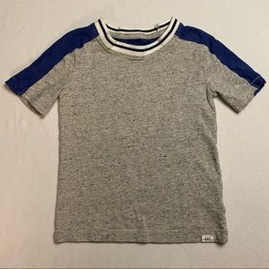 Gap Tshirt